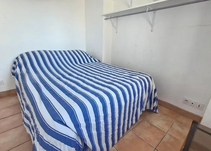 Au Petit Miramar - Joli T2 Face A La Avec Parking شقة سان سيبريان